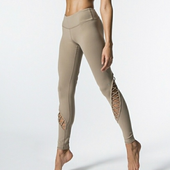 ISO ISO ISO - Picture 3 of 7